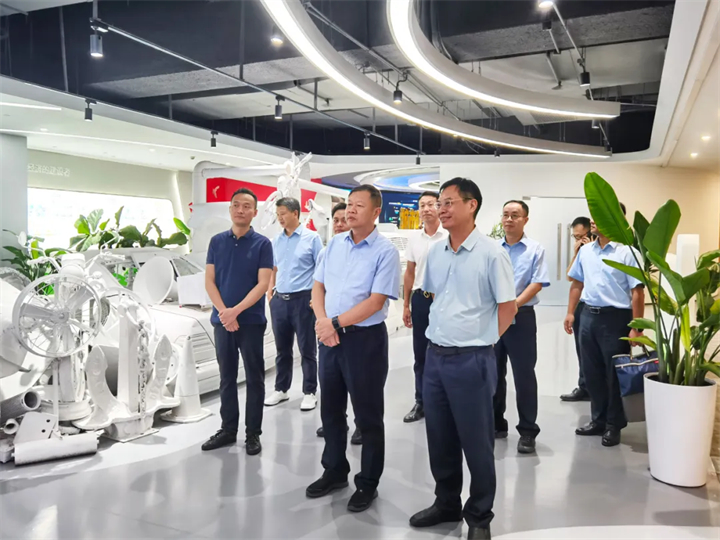 1832999106549764098.jpg 1832999106549764098.jpg